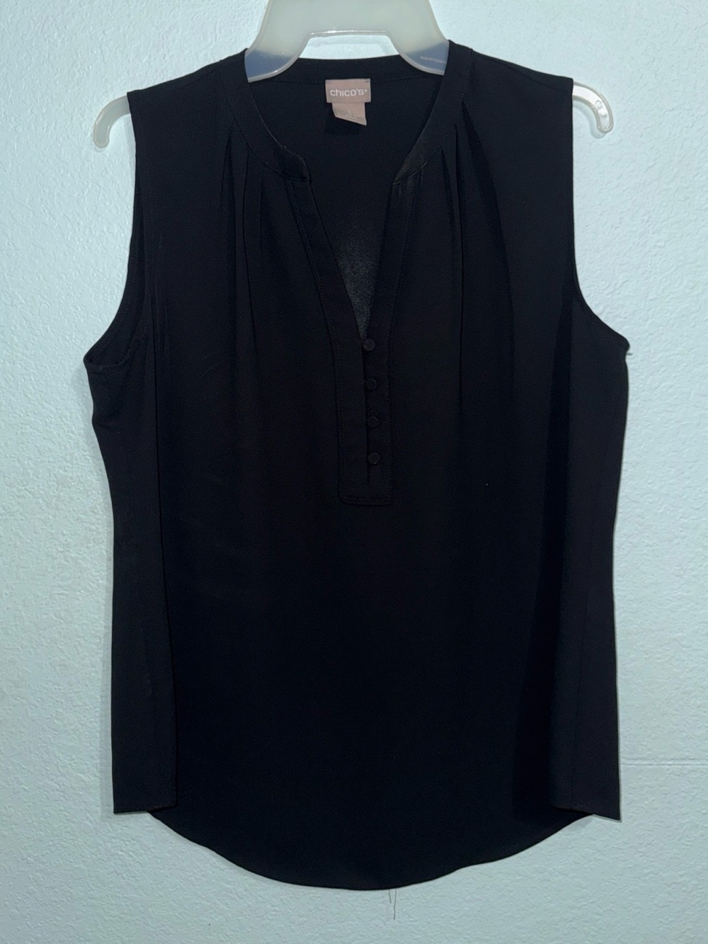 Chico’s women semi sheer Tank Top solid black V neck size 1/M